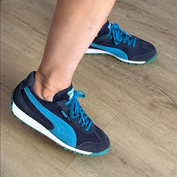 Puma Women's Navy and Teal Sneakers in size 8 W - Picture 6 of 10